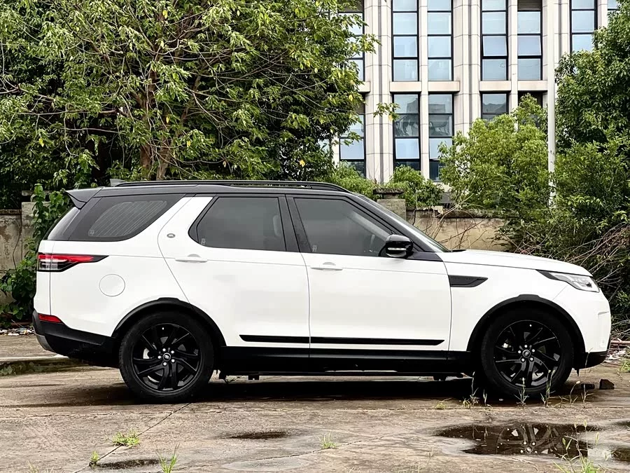 Land Rover finds