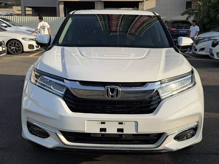 Honda Crown Road