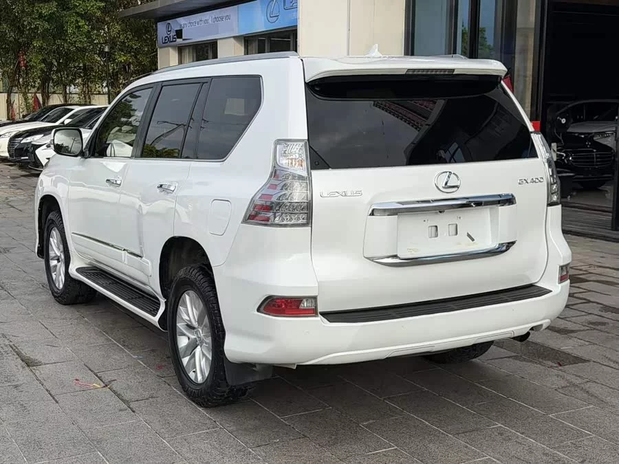 Lexus GX