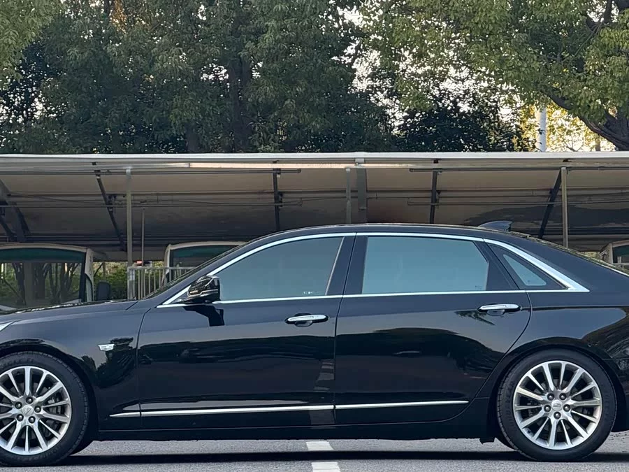 Cadillac CT6
