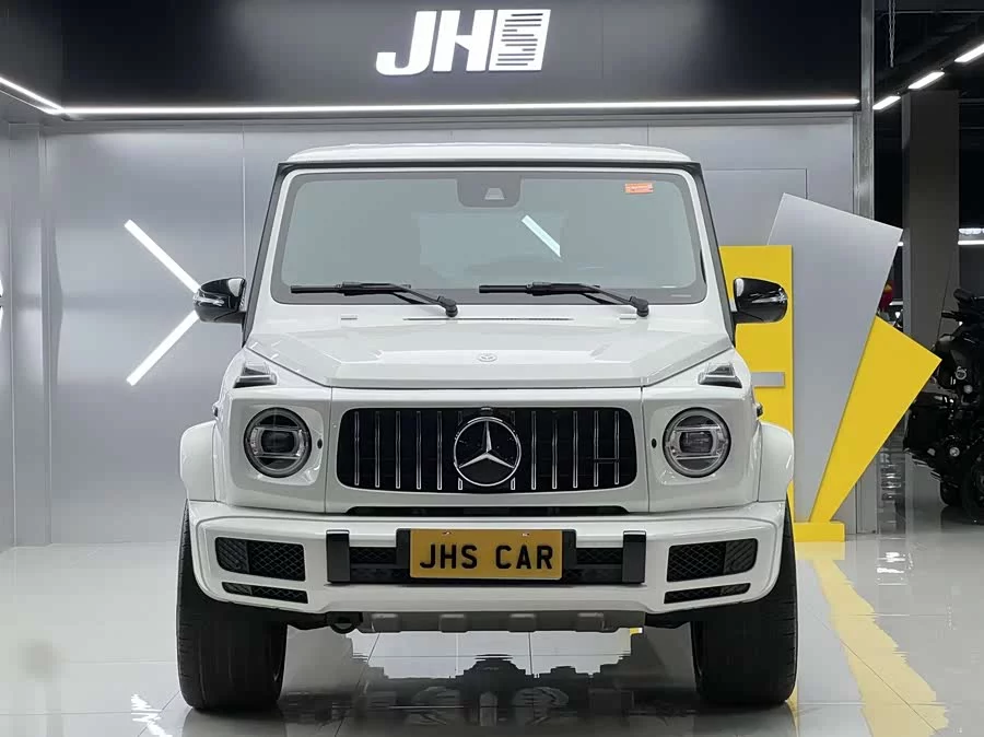 Mercedes Benz G-rated