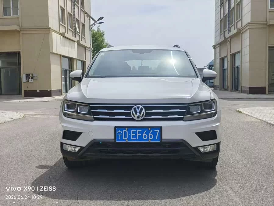 Volkswagen Tiguan L