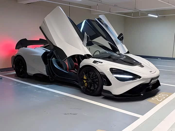 McLaren 720S