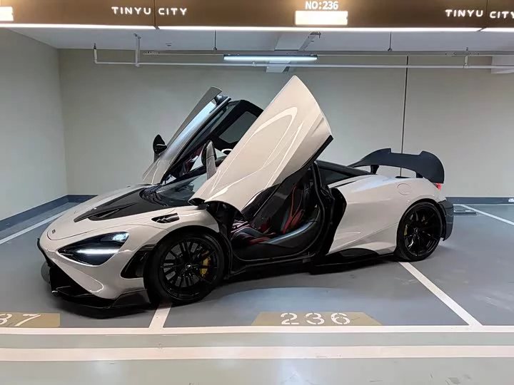 McLaren 720S