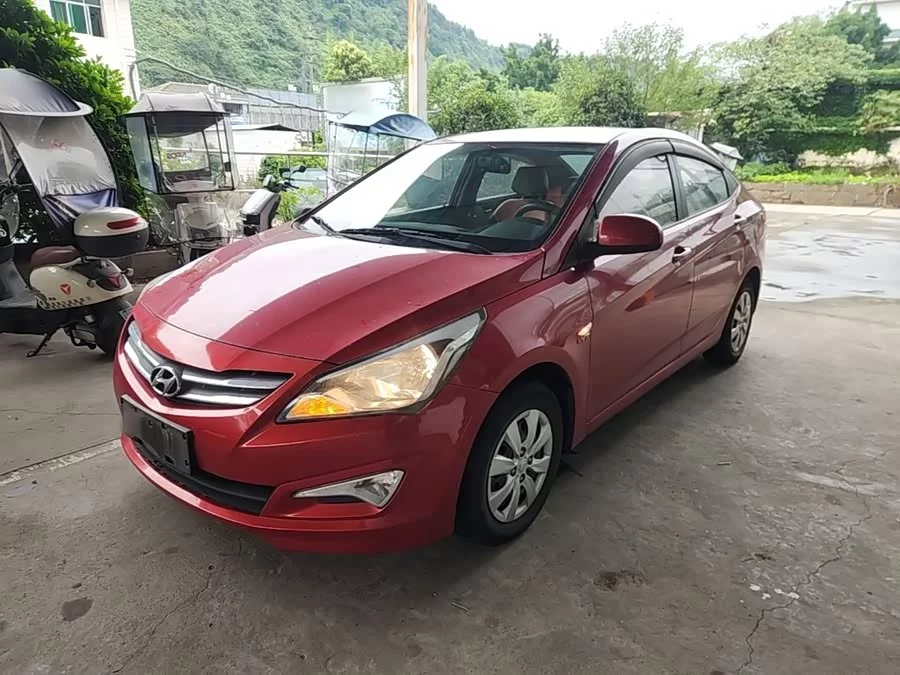 Hyundai Rena