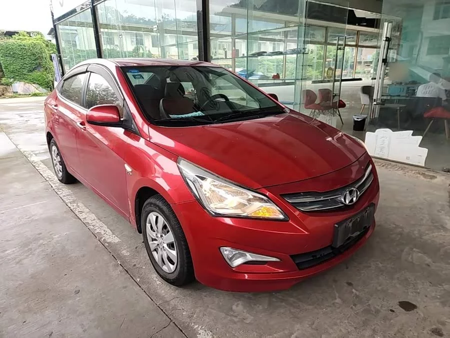 Hyundai Rena