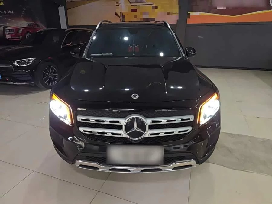 Mercedes Benz GLB