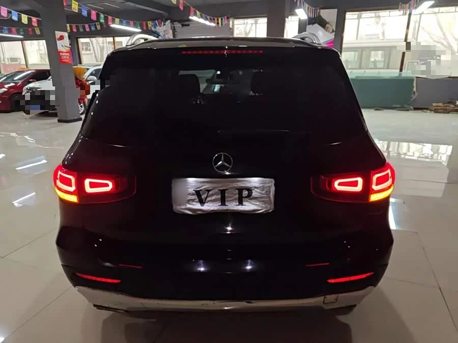 Mercedes Benz GLB