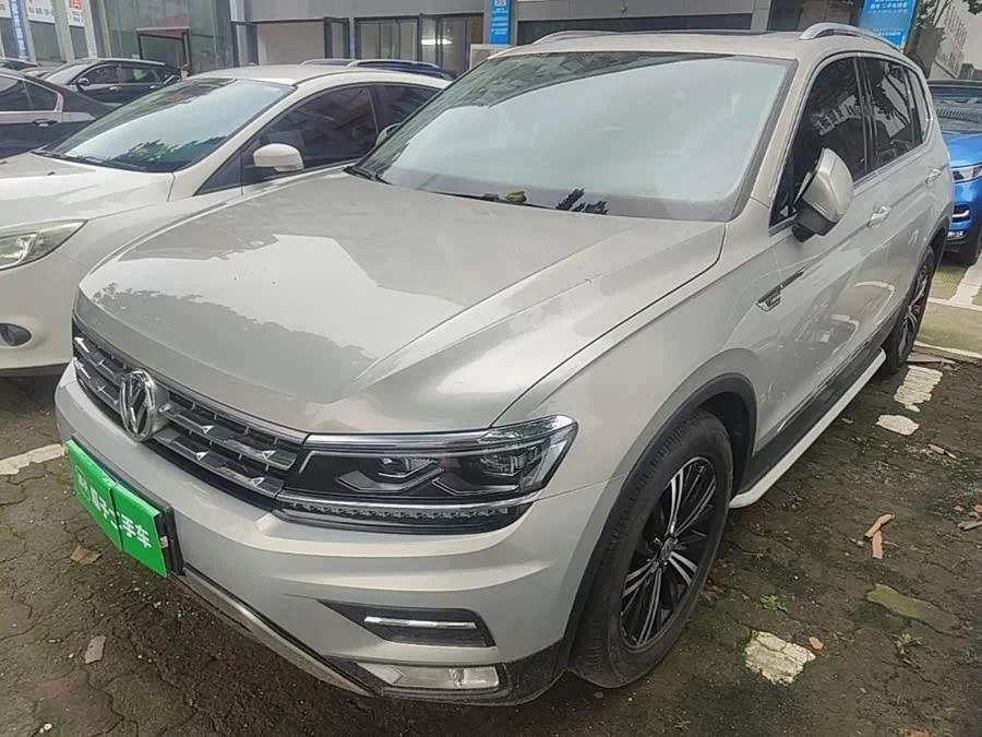 Volkswagen Tiguan L