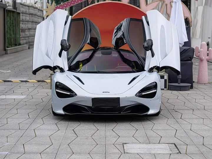 McLaren 720S