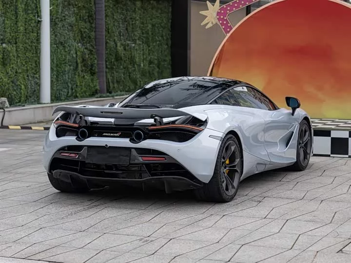 McLaren 720S