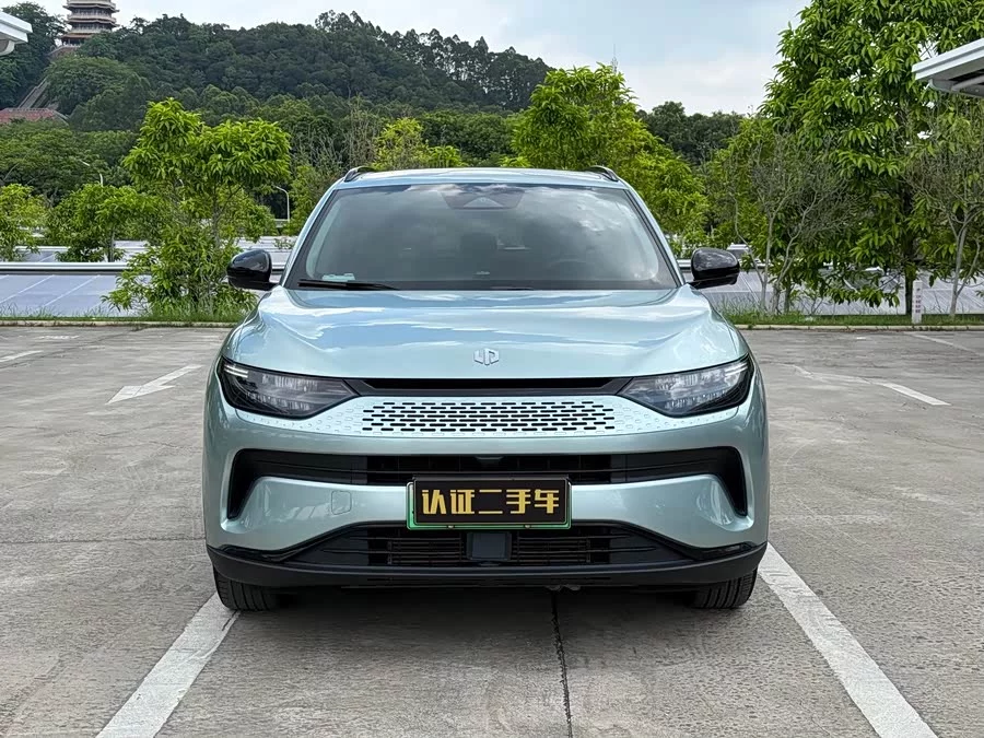 Leapmotor C11
