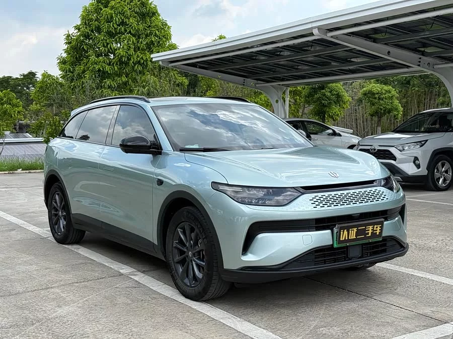 Leapmotor C11