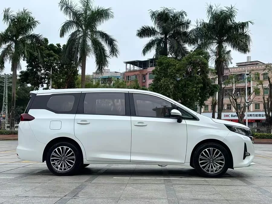 GAC Trumpchi M6