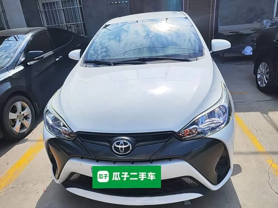 Toyota YARiS L