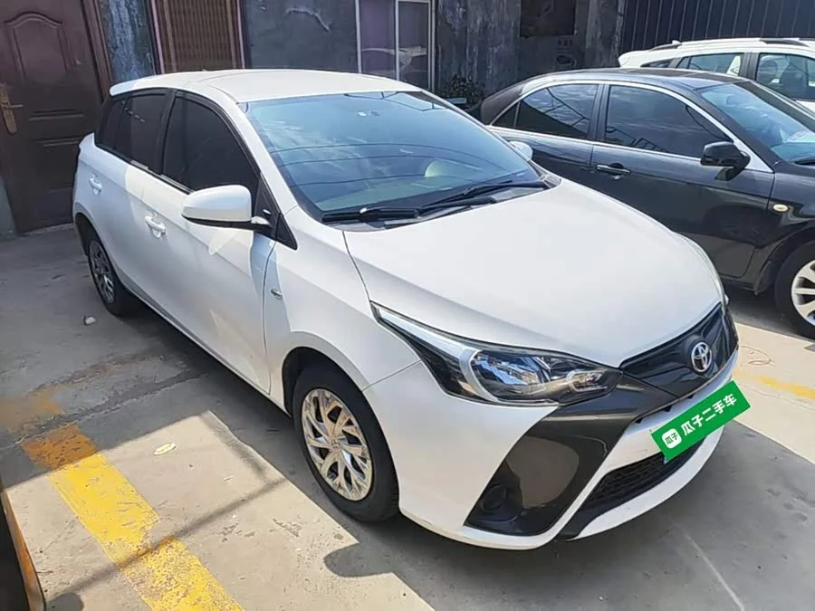 Toyota YARiS L