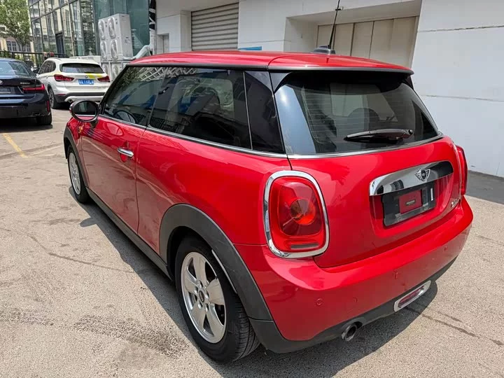 MINI 