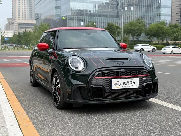MINI JCW