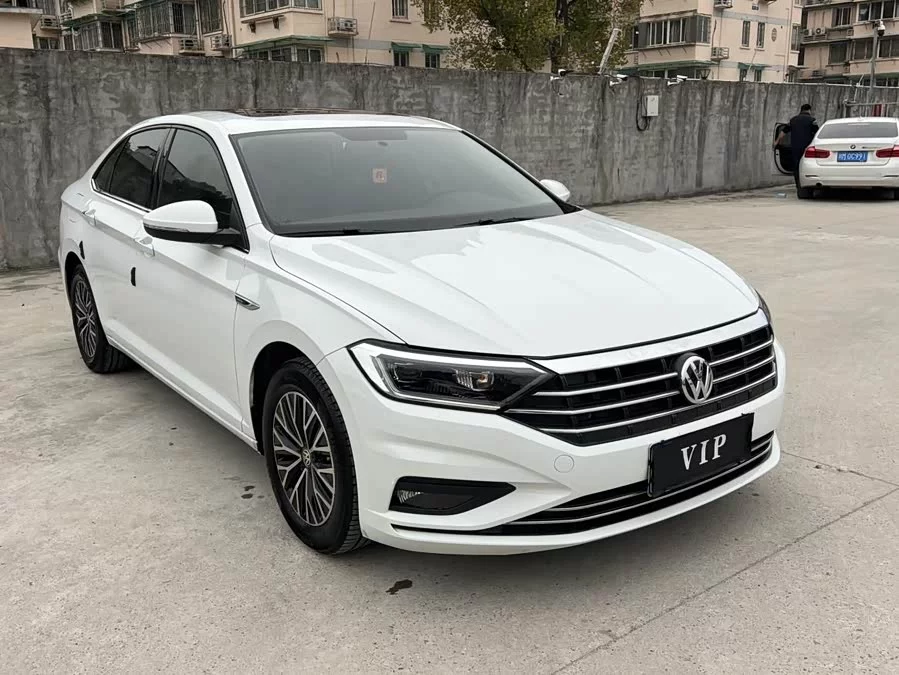 Volkswagen Sagitar