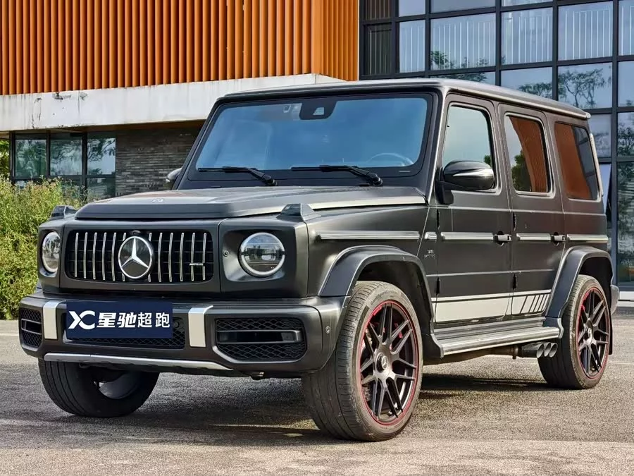 Mercedes Benz G-rated