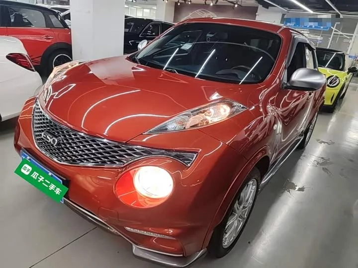 Infiniti ESQ