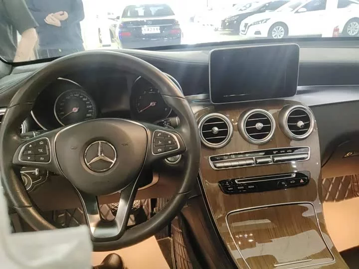 Mercedes-Benz GLC coupe