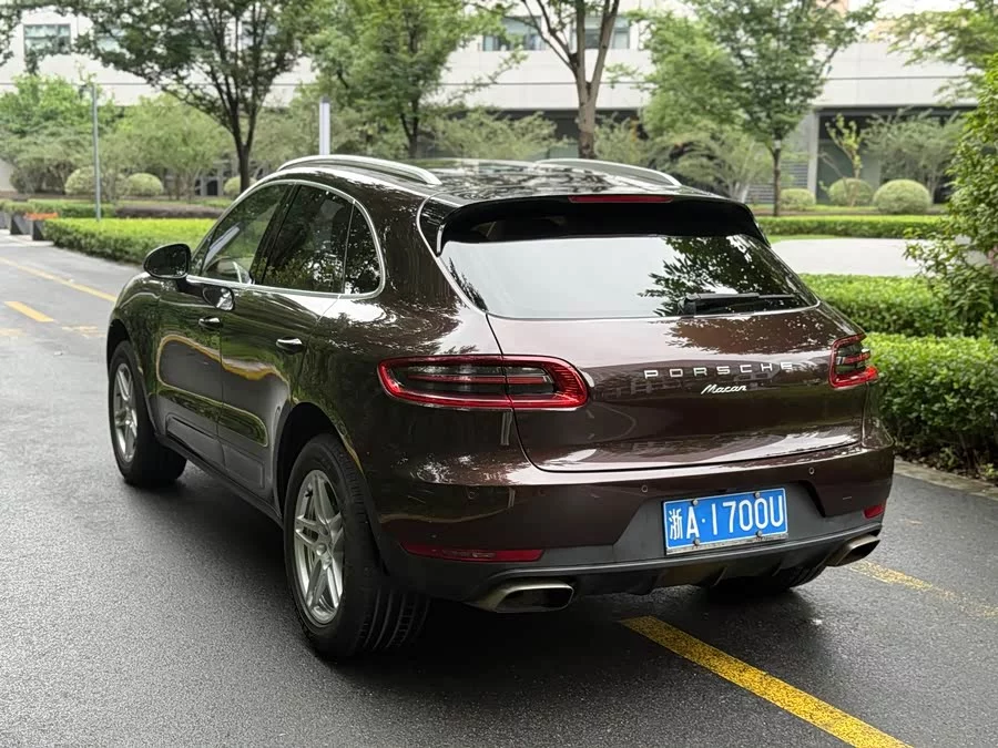 Porsche Macan