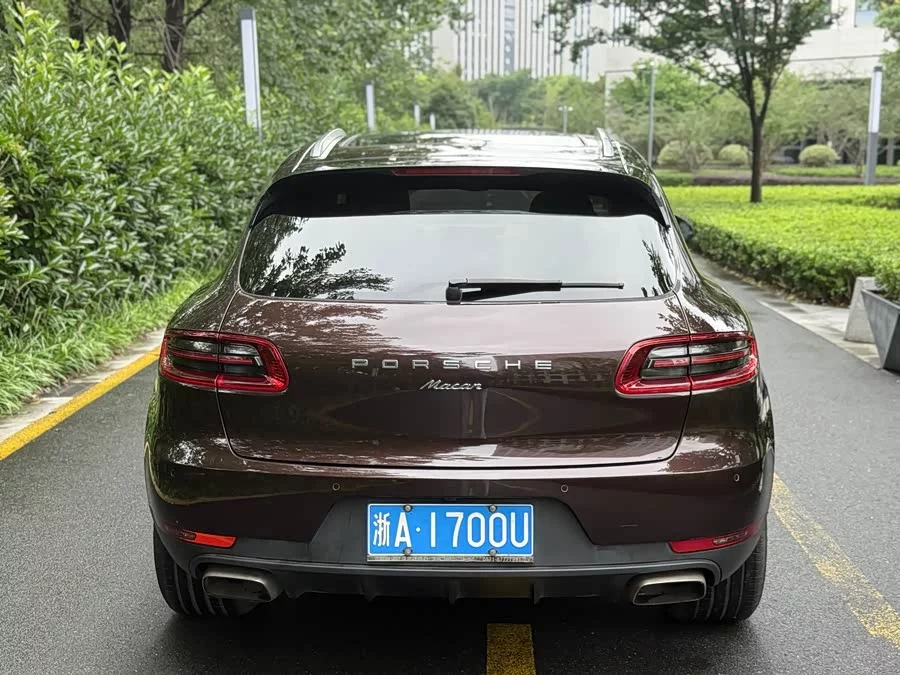 Porsche Macan