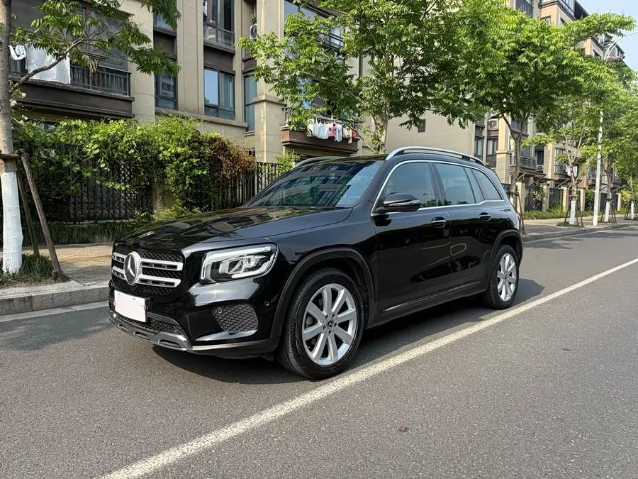 Mercedes Benz GLB