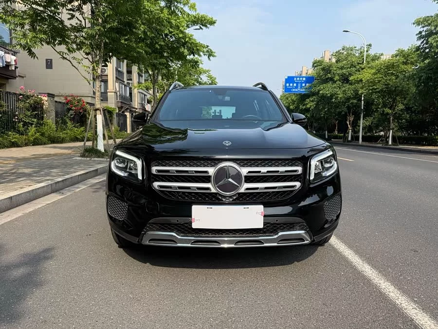 Mercedes Benz GLB