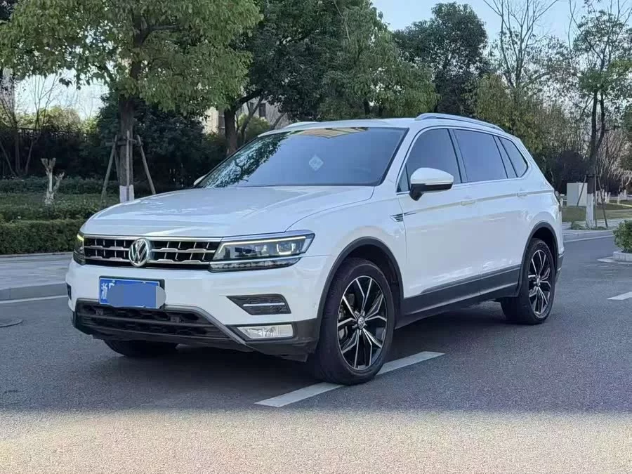 Volkswagen Tiguan L