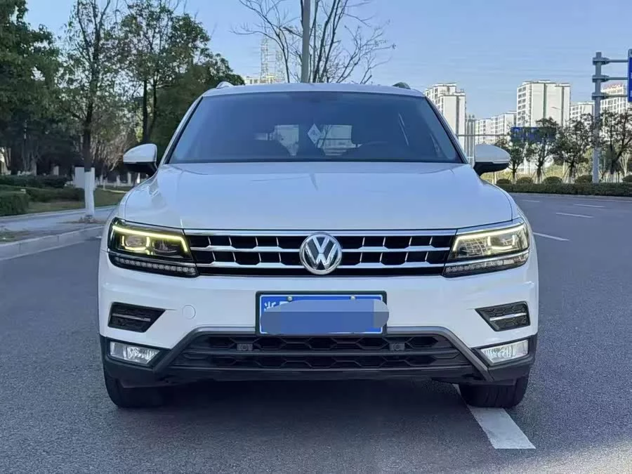 Volkswagen Tiguan L
