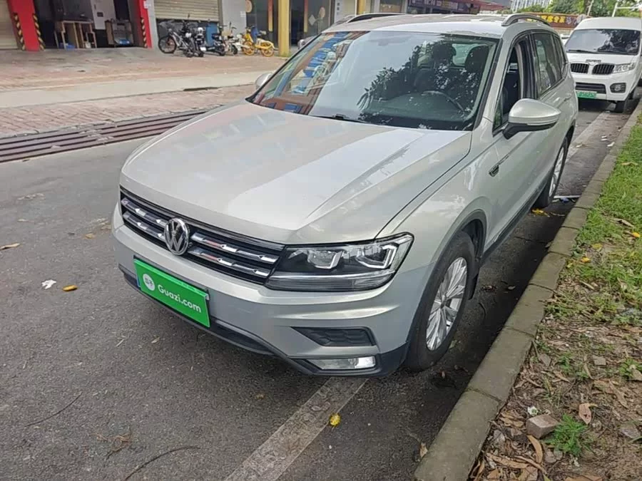 Volkswagen Tiguan L