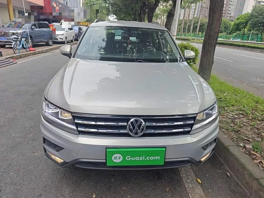 Volkswagen Tiguan L