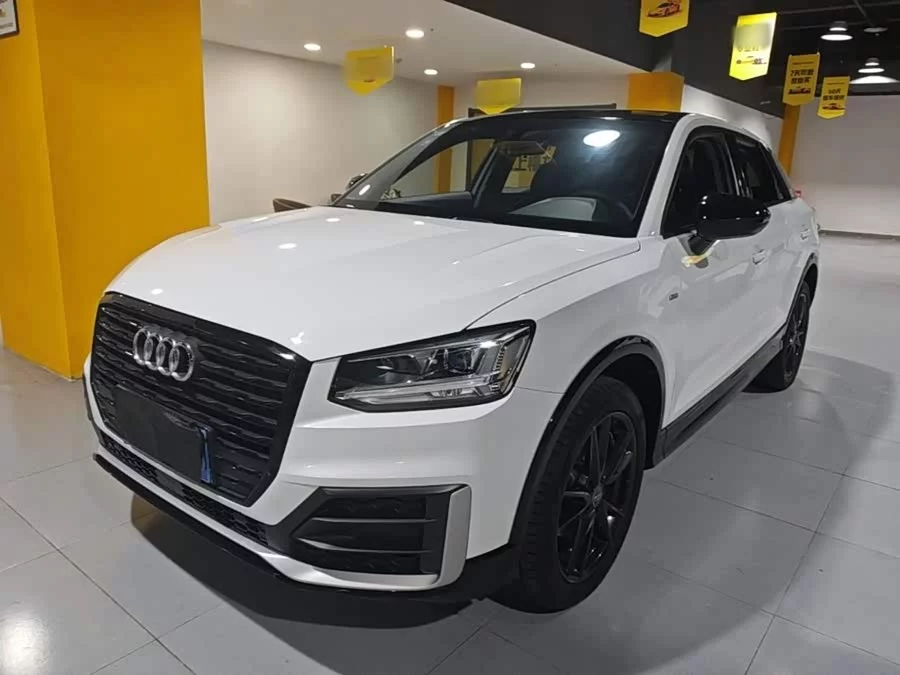Audi Q2L