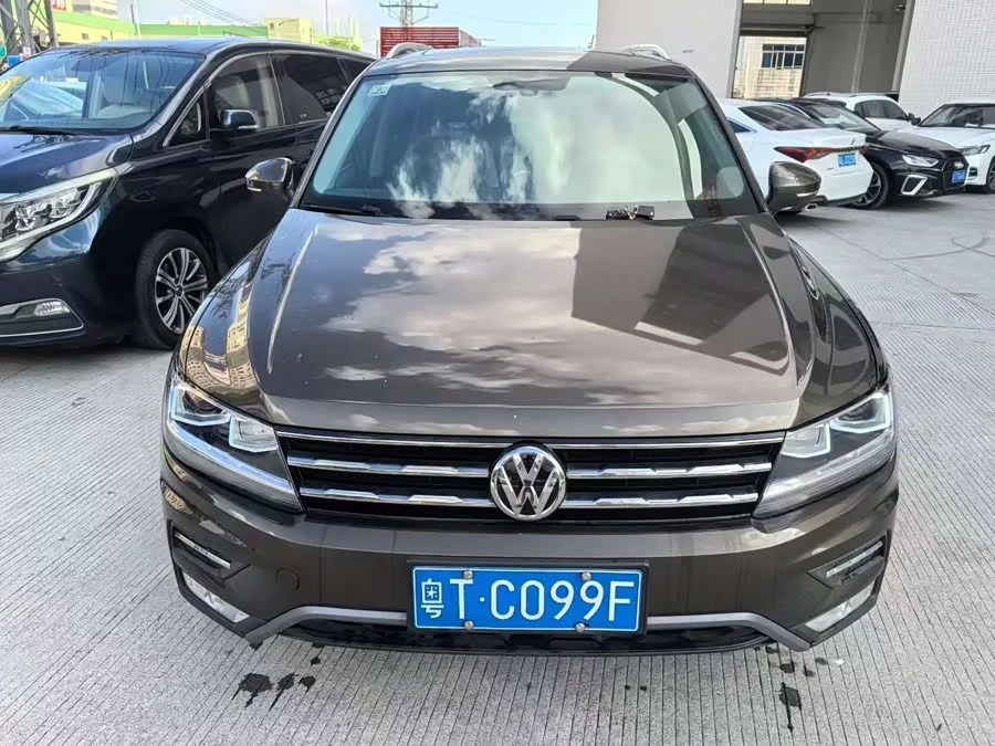 Volkswagen Tiguan L