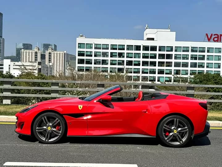 ferrari Portofino