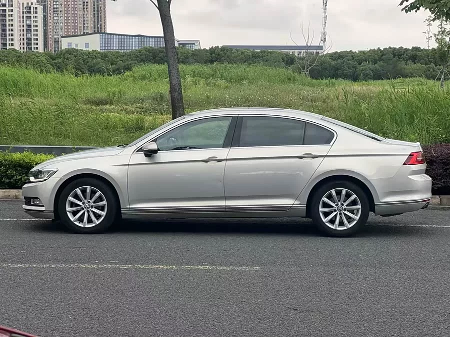 Volkswagen Magotan