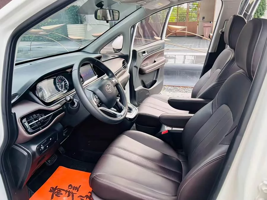 GAC Trumpchi M6