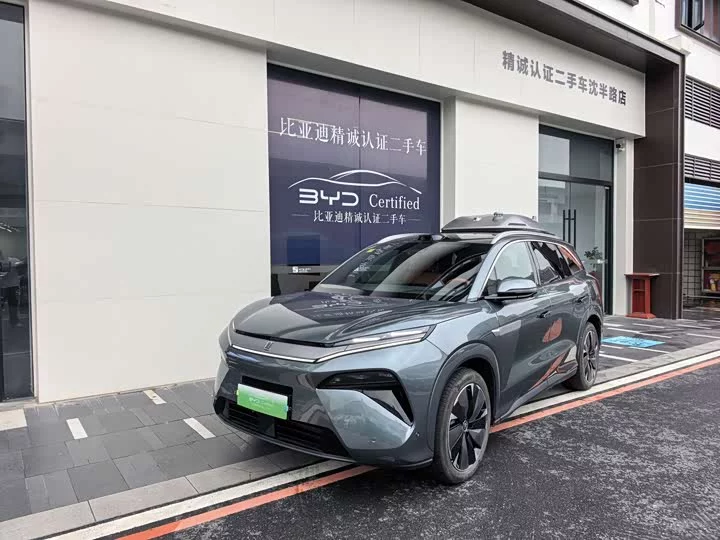 BYD Tang L