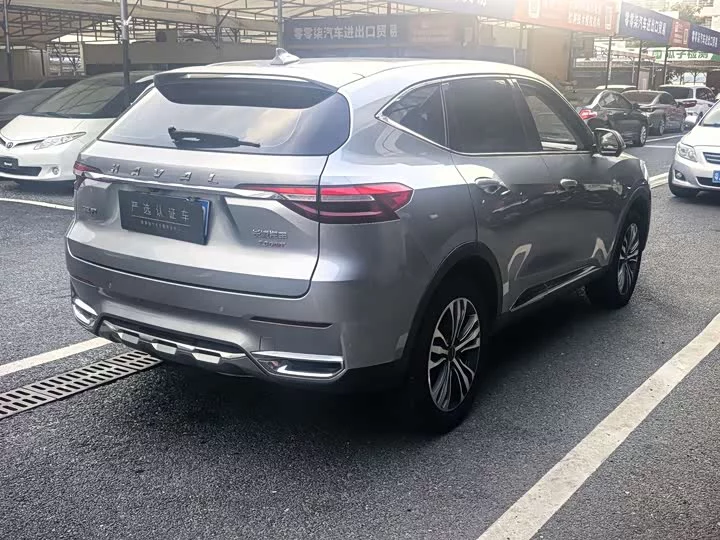 Haval F7