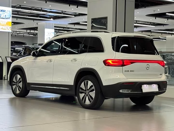 Mercedes-Benz EQB