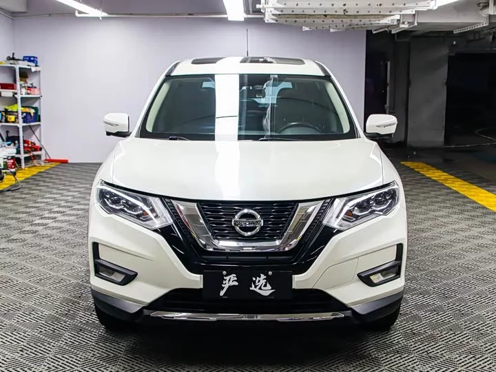 Nissan Qijun