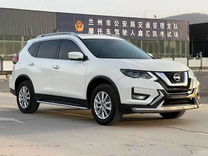 Nissan Qijun