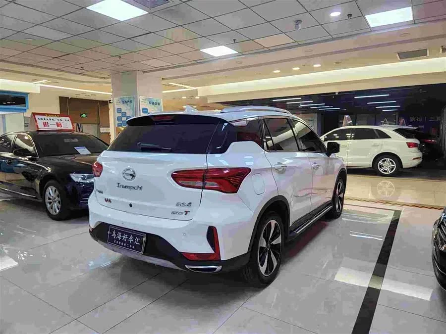 GAC Trumpchi GS4