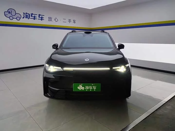 Leapmotor C16