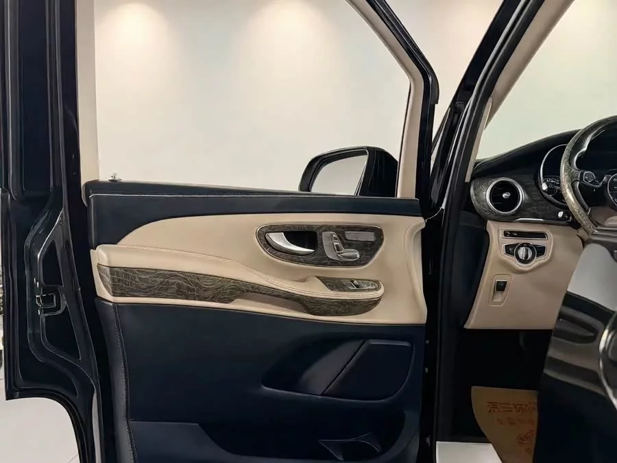 Mercedes Benz Class V