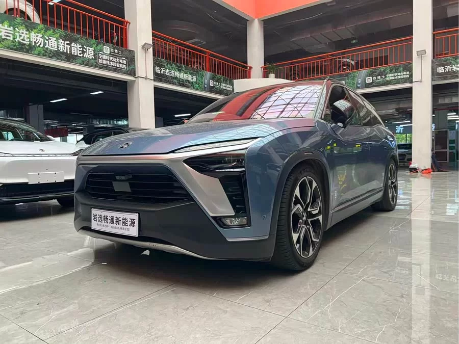 NIO ES8