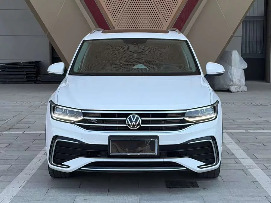 Volkswagen Tiguan L