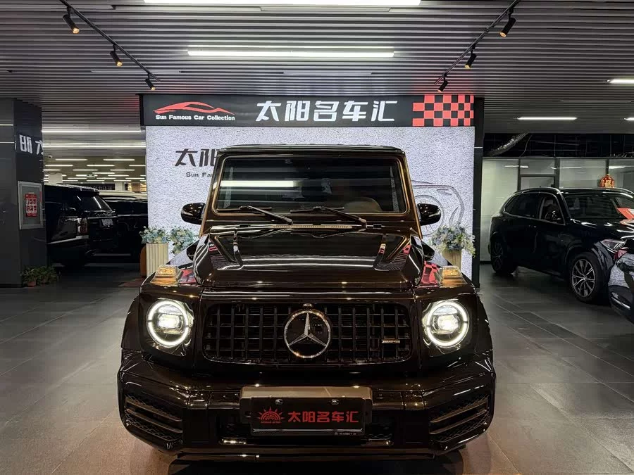 Mercedes Benz G-rated